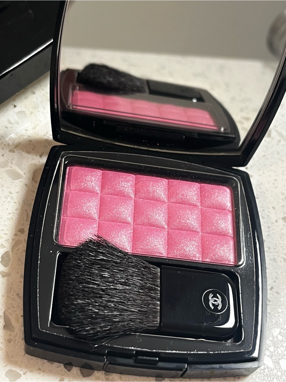 CHANEL Pink Shimmer Powder Blush with Brush